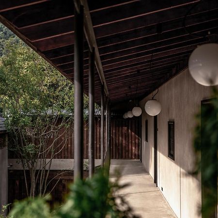 Hangzhou West Lake Anyu Hotel Exterior photo